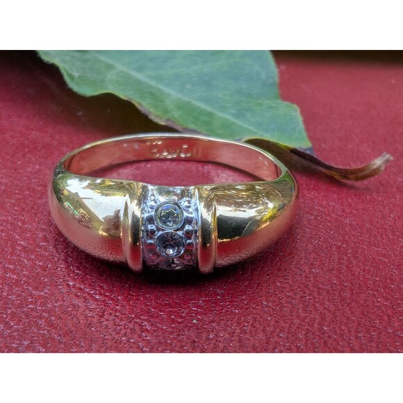 Vintage Avon Rhinestone Ring Size 6 - Romantic Gift For Women - Picture 1 of 8